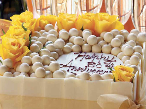 Golden Wedding Anniversary Cake