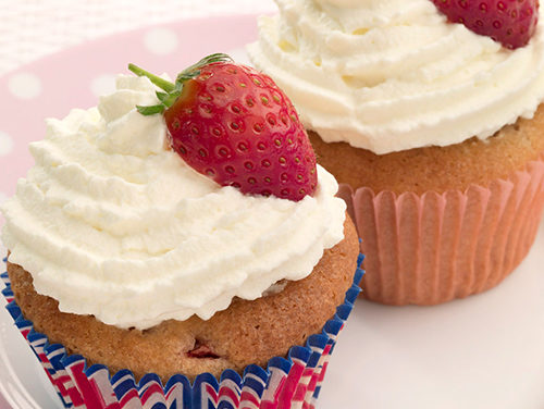 Strawberries & Cream Cupcakes