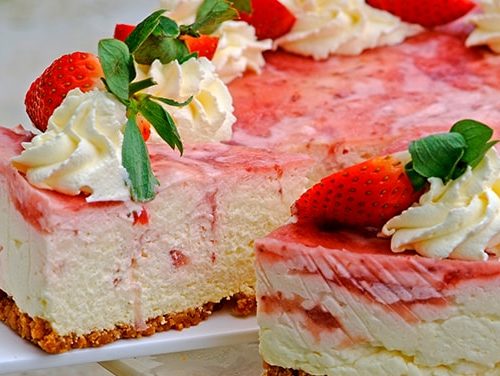 Strawberry Swirl Cheesecake